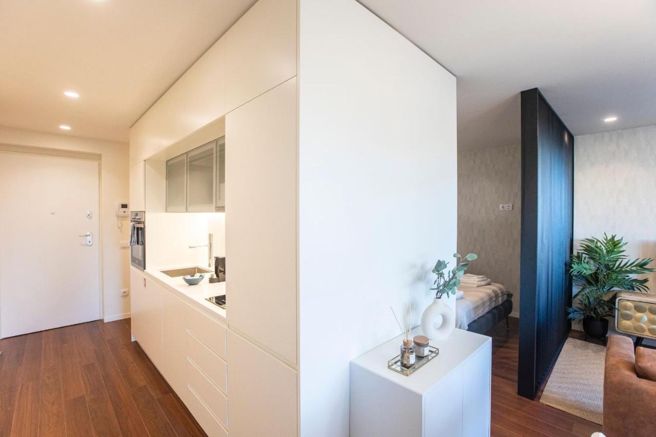 Bombarda Apartments By Lovelystay Porto Exterior photo