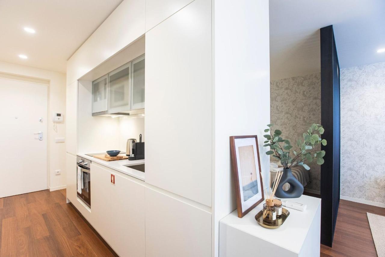 Bombarda Apartments By Lovelystay Porto Exterior photo